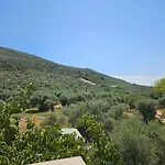 Apartament Magafinis Prínos