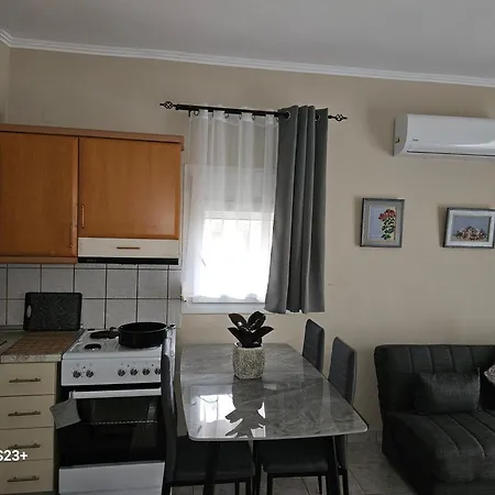 Magafinis Apartman *